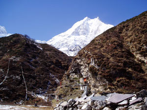Manaslu Rupi Na La Pass Trekking  » Click to zoom ->